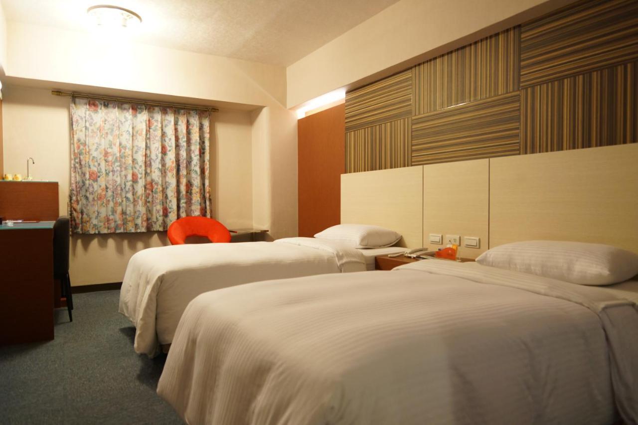 Ying Dai Hotel Tainan Exterior foto